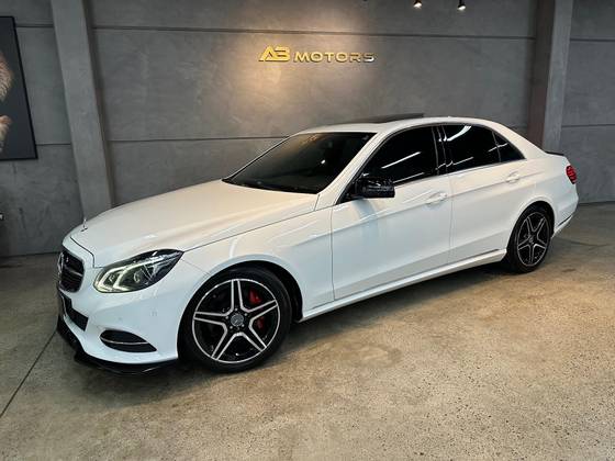 MERCEDES-BENZ E 250 2.0 AVANTGARDE 16V TURBO GASOLINA 4P AUTOMÁTICO MERCEDES-BENZ E 250 2.0 AVANTGARDE 16V TURBO GASOLINA 4P AUTOMÁTICO